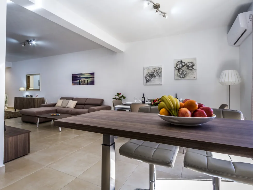 3 bed Apartment For Rent in Mellieha, Mellieha - thumb 4