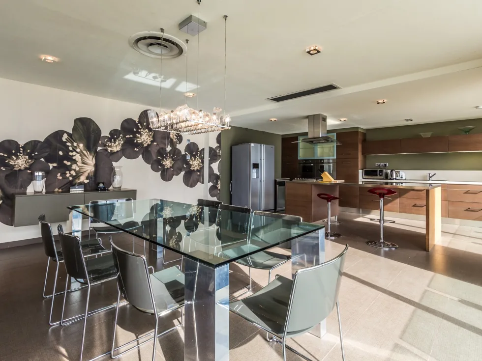 3 bed Apartment For Sale in Sliema, Sliema - thumb 2