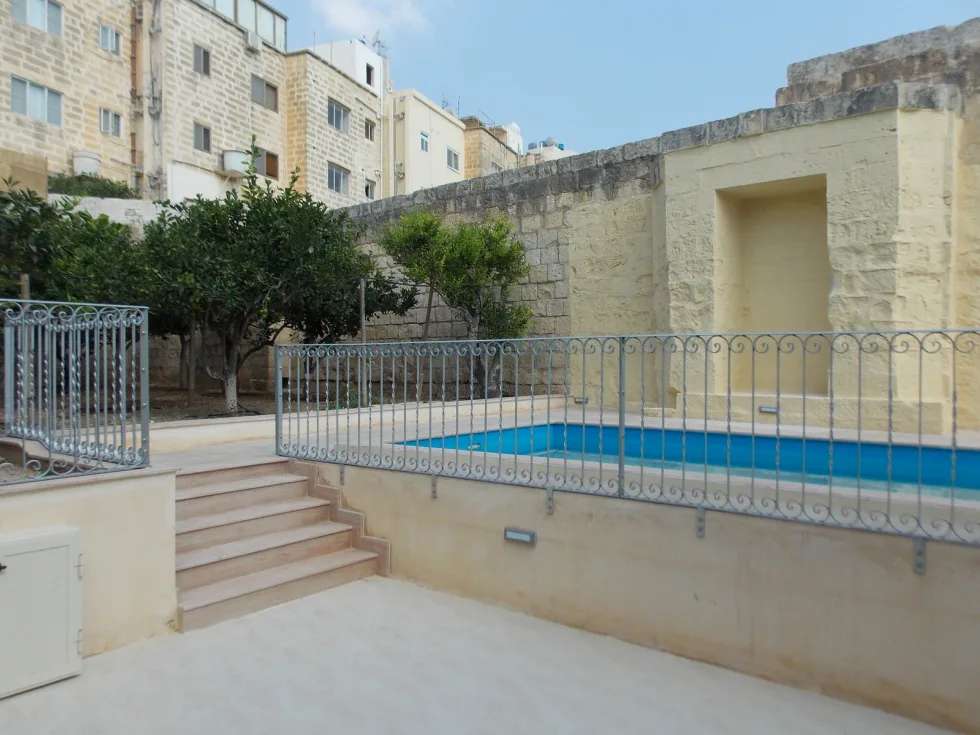 4 bed House of Character For Rent in Zebbug, Zebbug - thumb 5