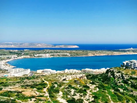 3 bed Apartment For Rent in Mellieha, Mellieha - thumb 1