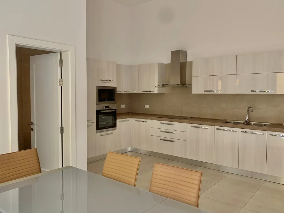 3 bed Town House For Rent in Mellieha, Mellieha - thumb 4