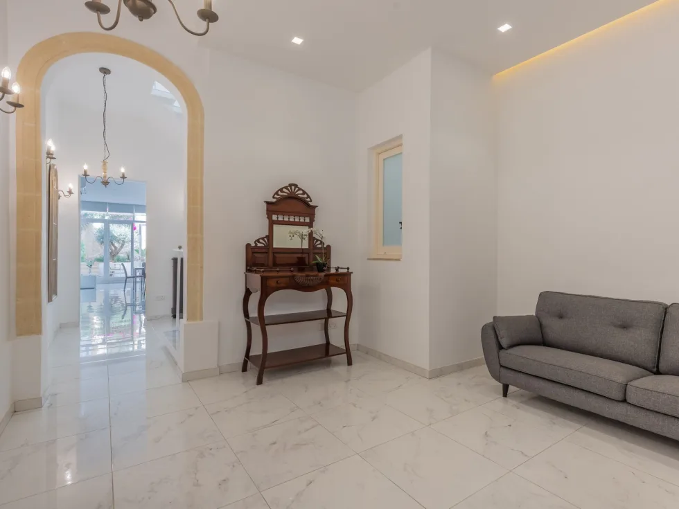 3 bed Town House For Rent in Sliema, Sliema - thumb 18