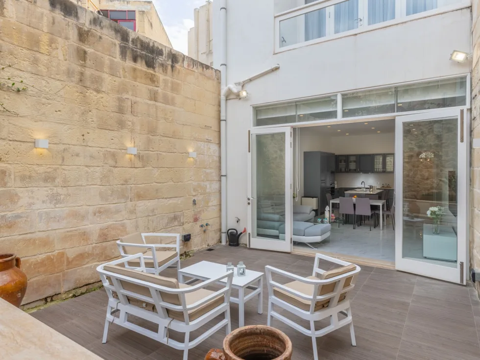 3 bed Town House For Rent in Sliema, Sliema - thumb 4