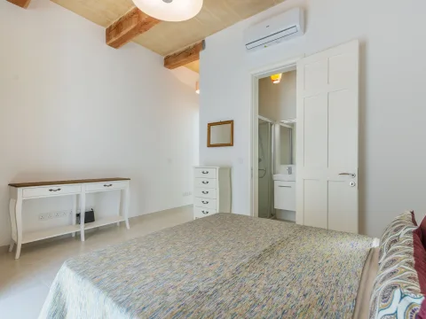 3 bed Town House For Rent in Sliema, Sliema - thumb 9