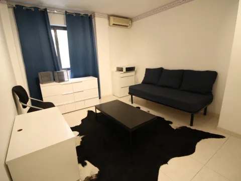 3 bed Apartment For Rent in St Julian's, St Julian's - thumb 2