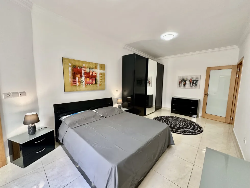 3 bed Maisonette For Rent in Sliema, Sliema - thumb 12