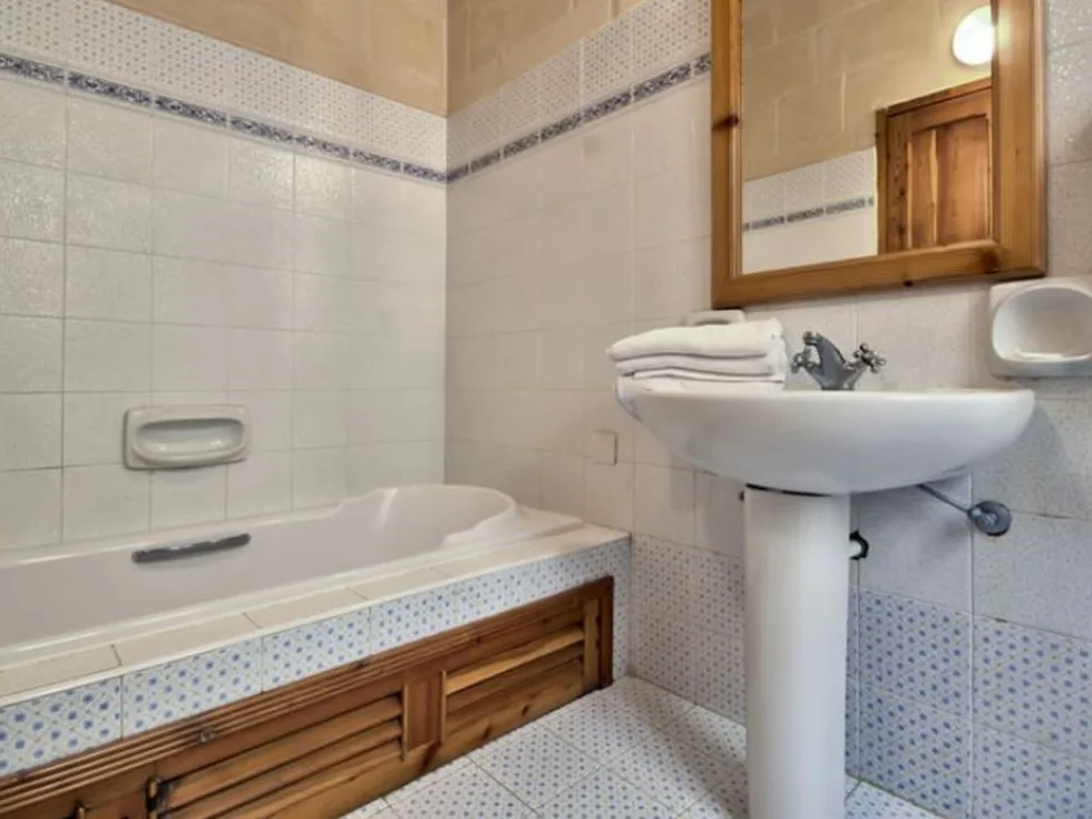 3 bed Farmhouse For Sale in Kercem, Gozo, Kercem, Gozo - thumb 10