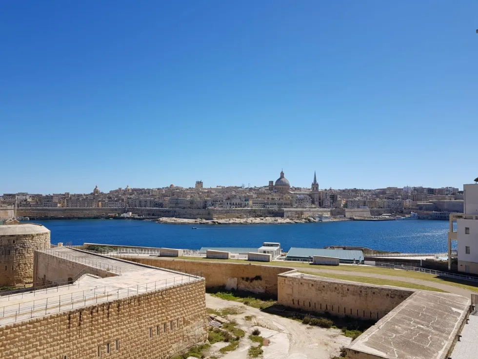 3 bed Apartment For Rent in Sliema, Sliema - thumb 1