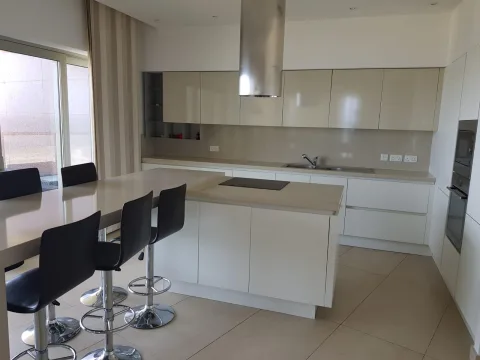 3 bed Apartment For Rent in Sliema, Sliema - thumb 6