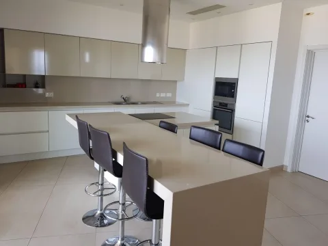 3 bed Apartment For Rent in Sliema, Sliema - thumb 7