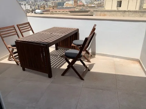 3 bed Penthouse For Rent in Sliema, Sliema - thumb 4