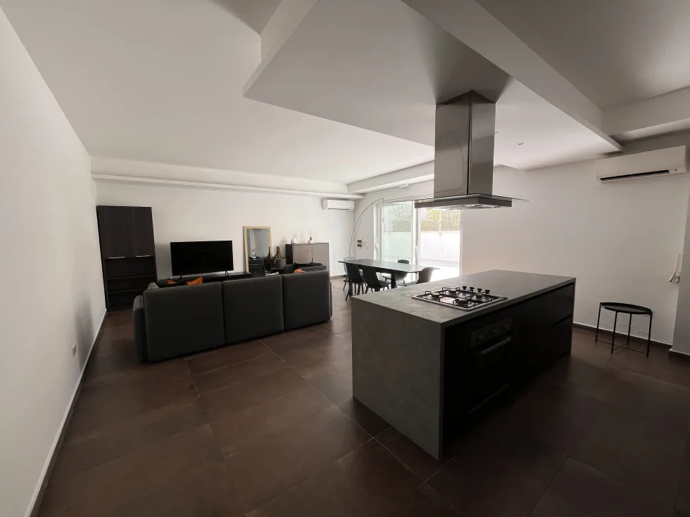 2 bed Apartment For Rent in Sliema, Sliema - thumb 4