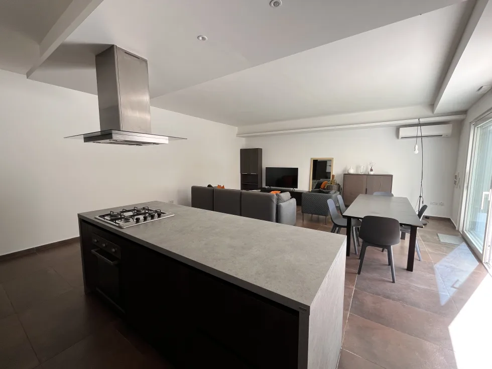 2 bed Apartment For Rent in Sliema, Sliema - thumb 5