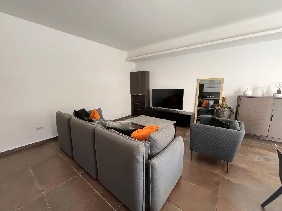 2 bed Apartment For Rent in Sliema, Sliema - thumb 8