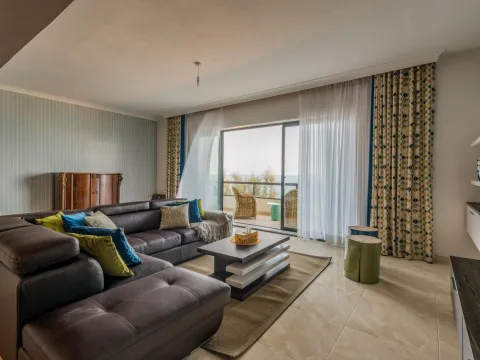 3 bed Apartment For Rent in Sliema, Sliema - thumb 1