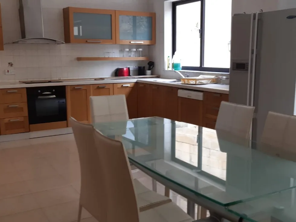 3 bed Villa For Rent in San Gwann, San Gwann - thumb 4