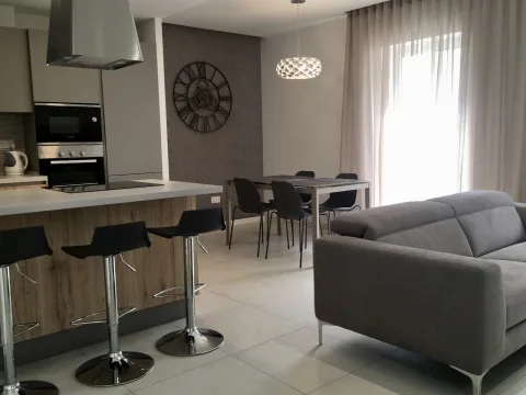 3 bed Apartment For Rent in Sliema, Sliema - thumb 1