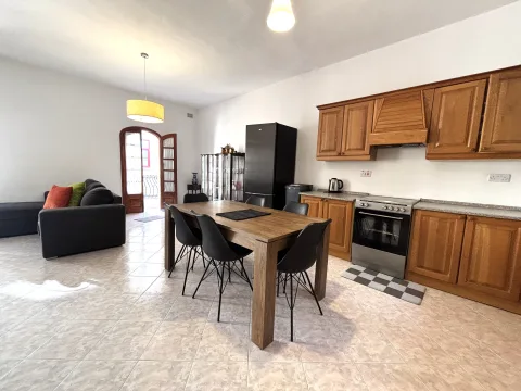 3 bed Apartment For Rent in Sliema, Sliema - thumb 3