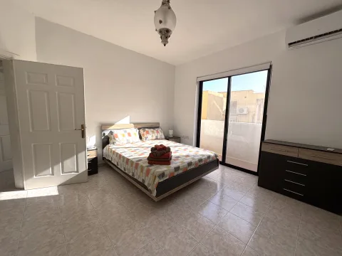 3 bed Apartment For Rent in Sliema, Sliema - thumb 8