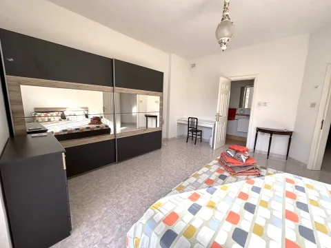 3 bed Apartment For Rent in Sliema, Sliema - thumb 9