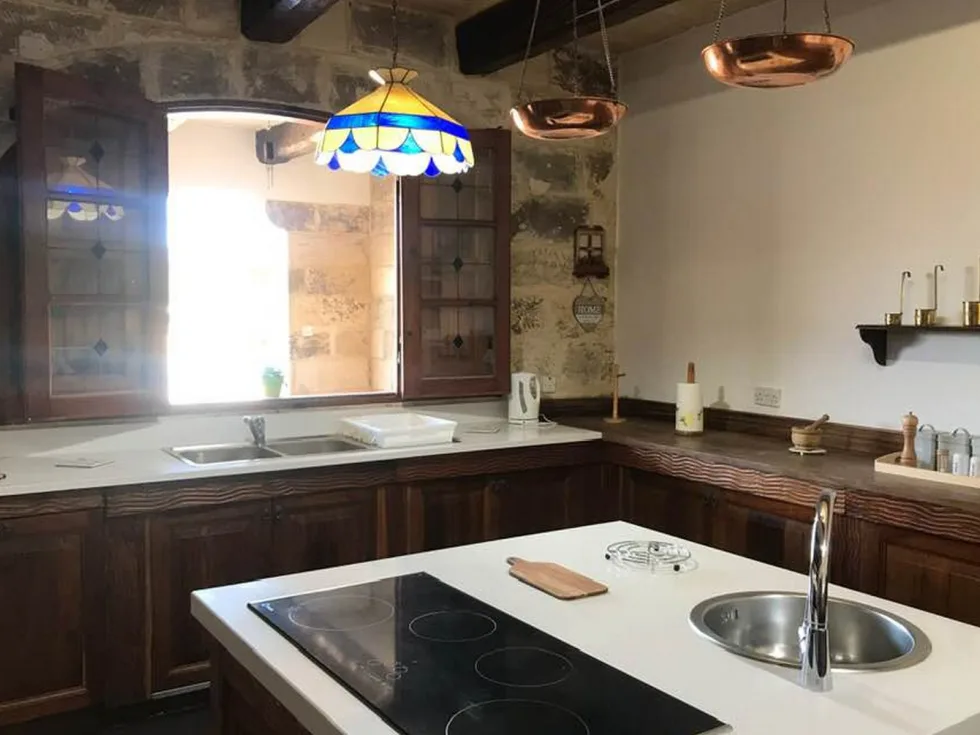 4 bed House of Character For Rent in Gharghur, Gharghur - thumb 4