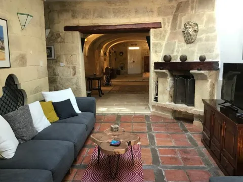 4 bed House of Character For Rent in Gharghur, Gharghur - thumb 5