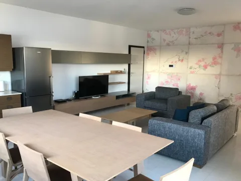 2 bed Penthouse For Rent in Sliema, Sliema - thumb 2