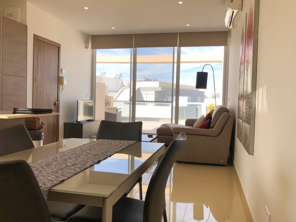 2 bed Penthouse For Rent in Swieqi, Swieqi - thumb 4