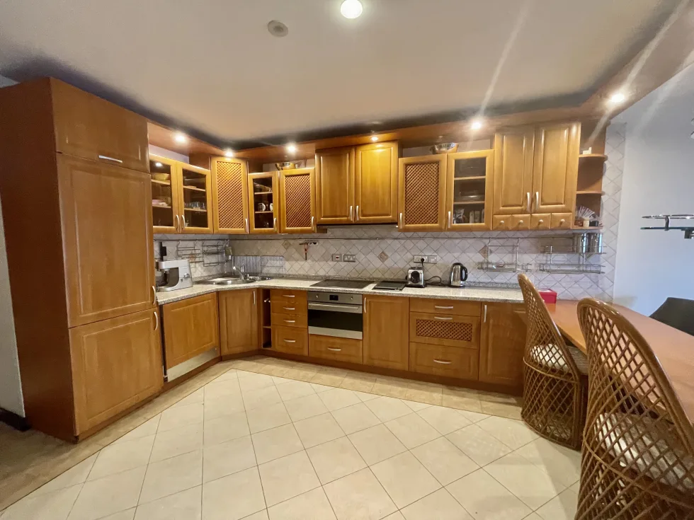 3 bed Apartment For Rent in St Julian's, St Julian's - thumb 4