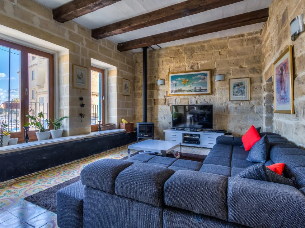 4 bed Town House For Rent in Vittoriosa, Vittoriosa - thumb 2