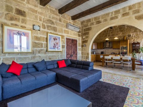 4 bed Town House For Rent in Vittoriosa, Vittoriosa - thumb 3