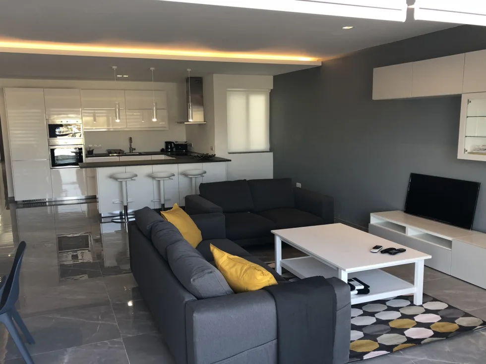 3 bed Apartment For Rent in Bahar ic-Caghaq, Bahar ic-Caghaq - thumb 13