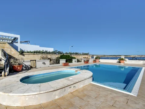 4 bed Villa For Rent in Mellieha, Mellieha - thumb 1