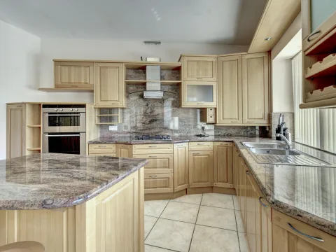 4 bed Villa For Rent in Mellieha, Mellieha - thumb 8