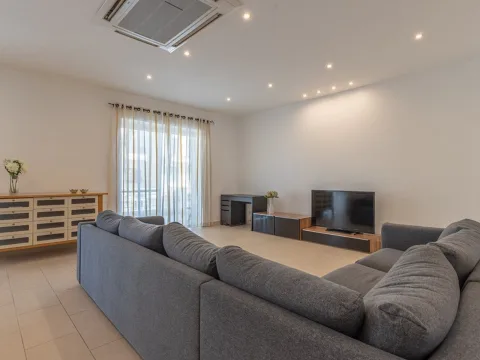 3 bed Villa For Rent in Ibragg, Ibragg - thumb 4