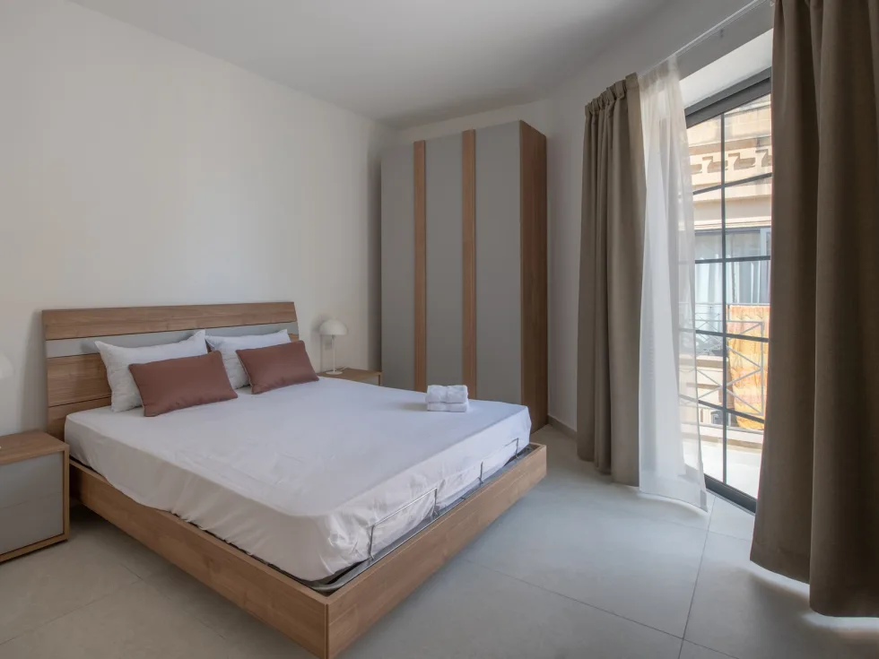 3 bed Apartment For Rent in Sliema, Sliema - thumb 10