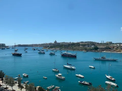 2 bed Apartment For Rent in Sliema, Sliema - thumb 1