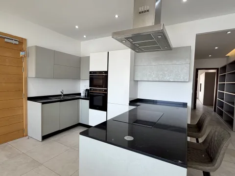 2 bed Apartment For Rent in Sliema, Sliema - thumb 3