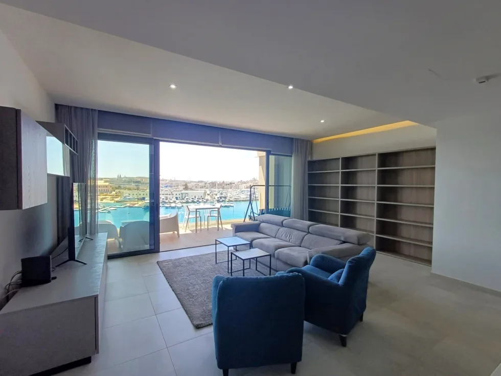 3 bed Apartment For Rent in Sliema, Sliema - thumb 2