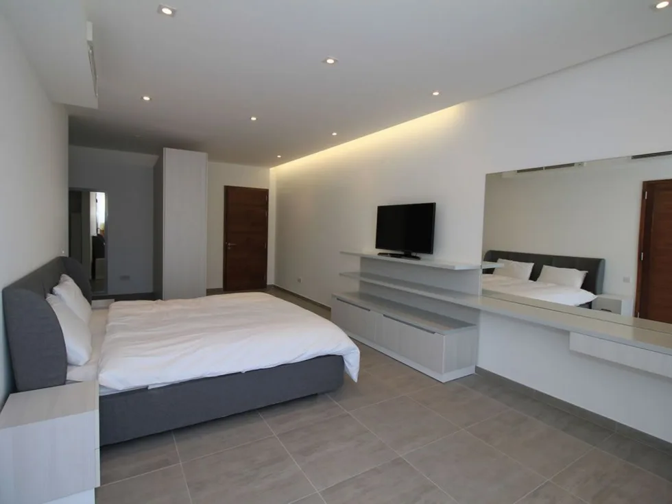 3 bed Apartment For Rent in Sliema, Sliema - thumb 5