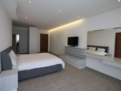 3 bed Apartment For Rent in Sliema, Sliema - thumb 5