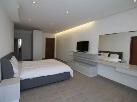 3 bed Apartment For Rent in Sliema, Sliema - thumb 5