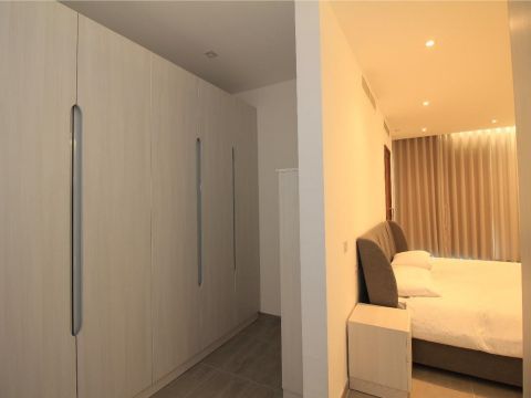 3 bed Apartment For Rent in Sliema, Sliema - thumb 8