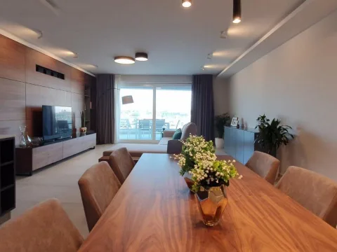 3 bed Apartment For Rent in Sliema, Sliema - thumb 1