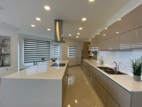 3 bed Apartment For Rent in Sliema, Sliema - thumb 4