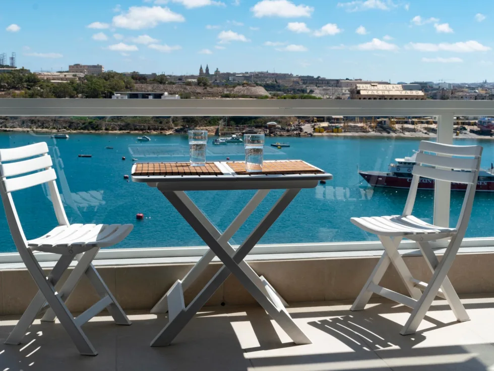 3 bed Apartment For Rent in Sliema, Sliema - thumb 2