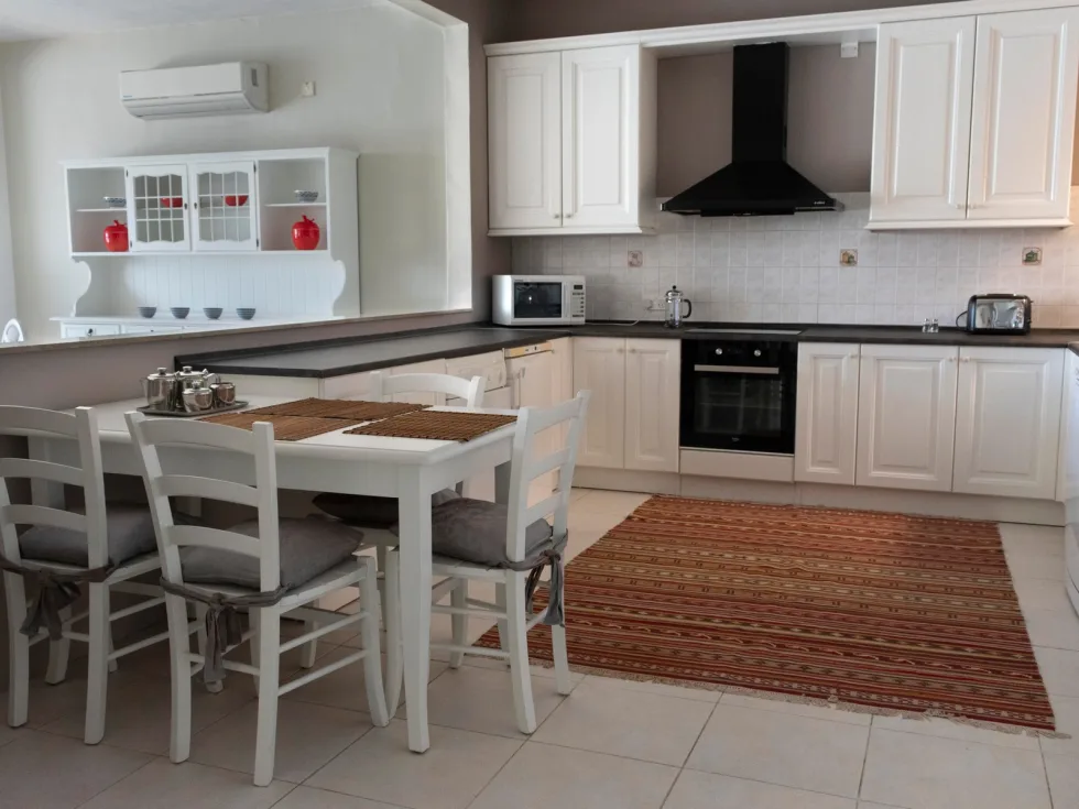 3 bed Apartment For Rent in Sliema, Sliema - thumb 7
