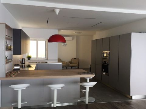2 bed Apartment For Rent in Sliema, Sliema - thumb 4