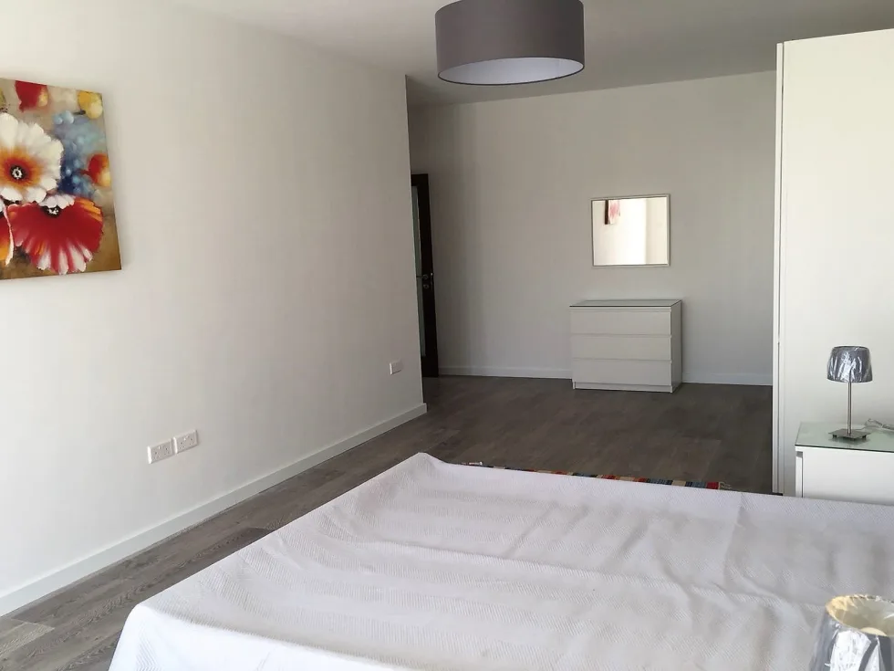 2 bed Apartment For Rent in Sliema, Sliema - thumb 6