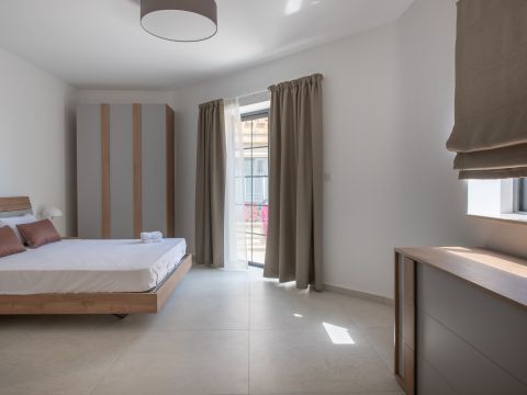 3 bed Apartment For Rent in Sliema, Sliema - thumb 11